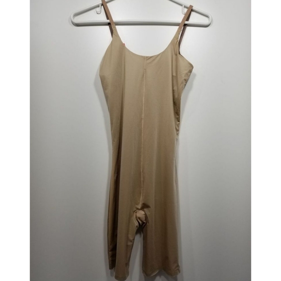 🍂 SPANX 1 PIECE REVERSE SHAPER/SMOOTHER NUDE - Picture 4 of 6
